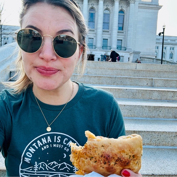 Meet the Posher - Picture 4 of 15